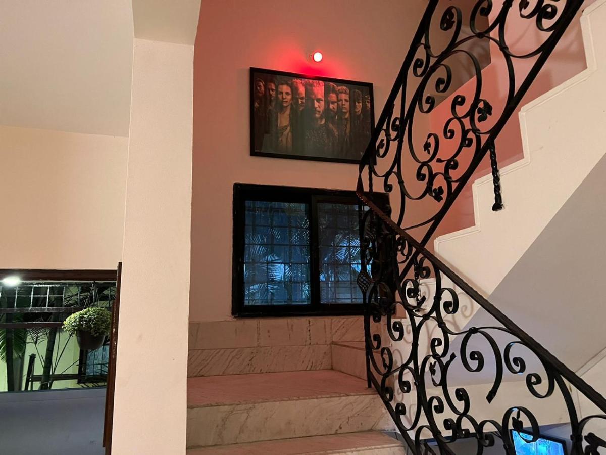 Rostel Backpackers Hostel Pune Eksteriør bilde