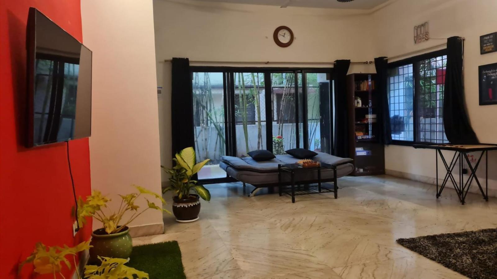 Rostel Backpackers Hostel Pune Eksteriør bilde
