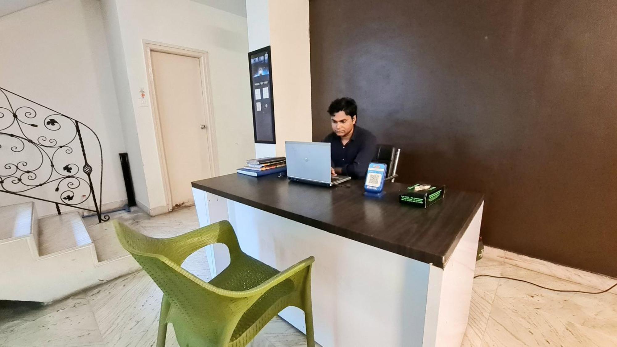 Rostel Backpackers Hostel Pune Eksteriør bilde